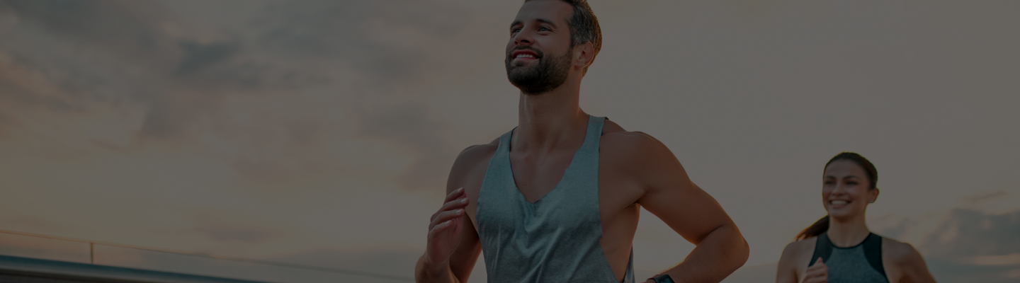 banner couple runner